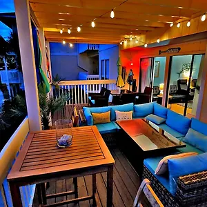 Holiday home Boathouse Condo, Downtown Harbor, Private Access, Waterfront, On Golf Course, Water Taxi Pickup, Destin